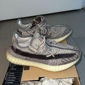 ZYON YEEZY GOAT CERTIFIED